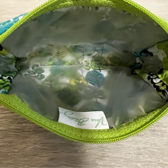 VERA BRADLEY Limes Up 2012 Travel Cosmetic Case Zipper Close Lined Yellow Y2K - Picture 8 of 10